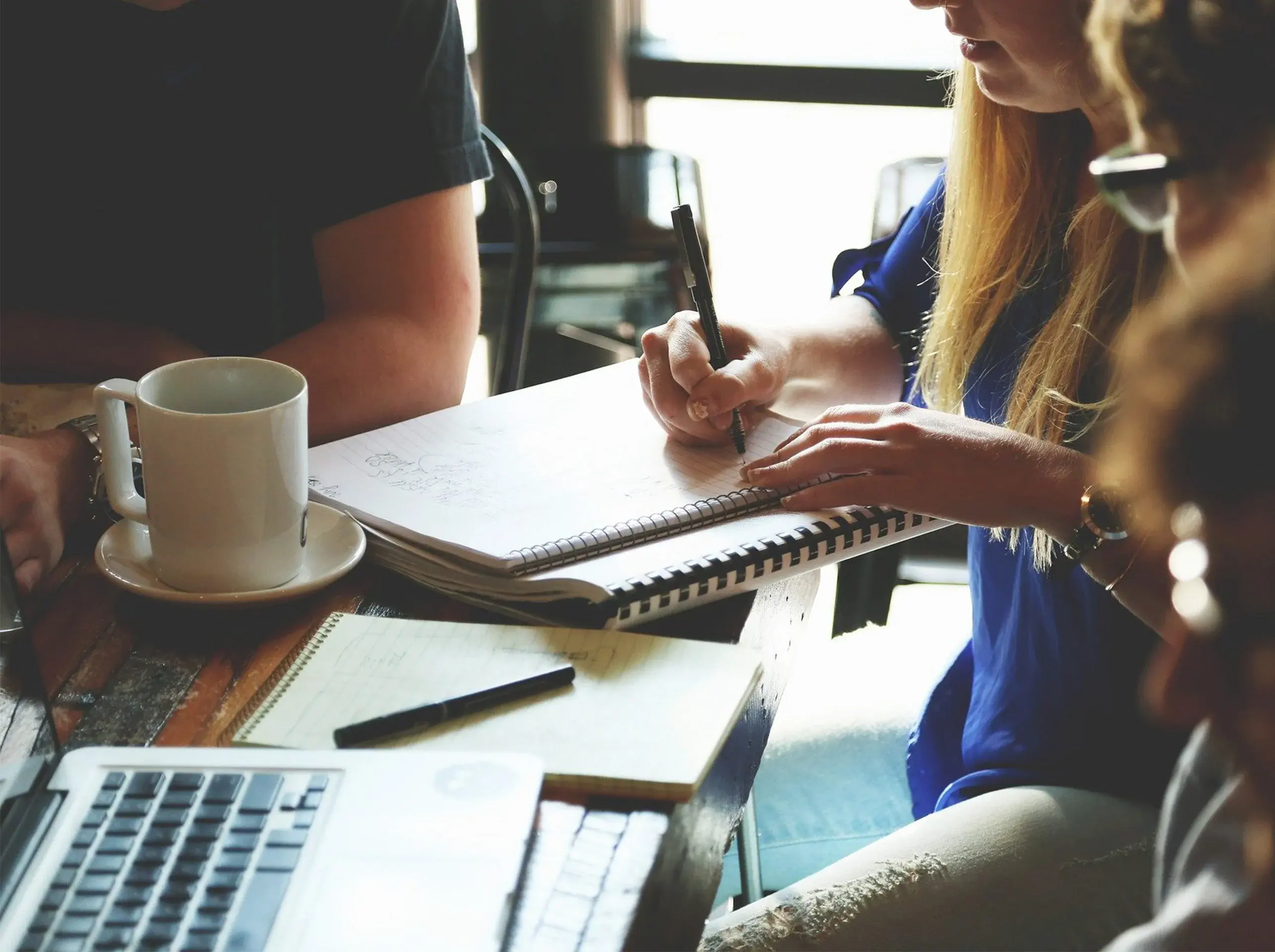 Outsourced Marketing or In-House Marketing – Which Is Better? | OLIVER